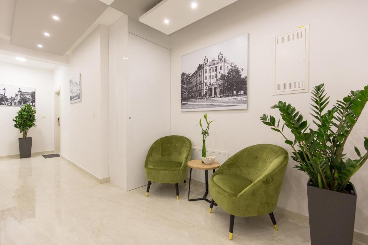 Apartmani I Sobe Pejacevic Όσιγιεκ Εξωτερικό φωτογραφία