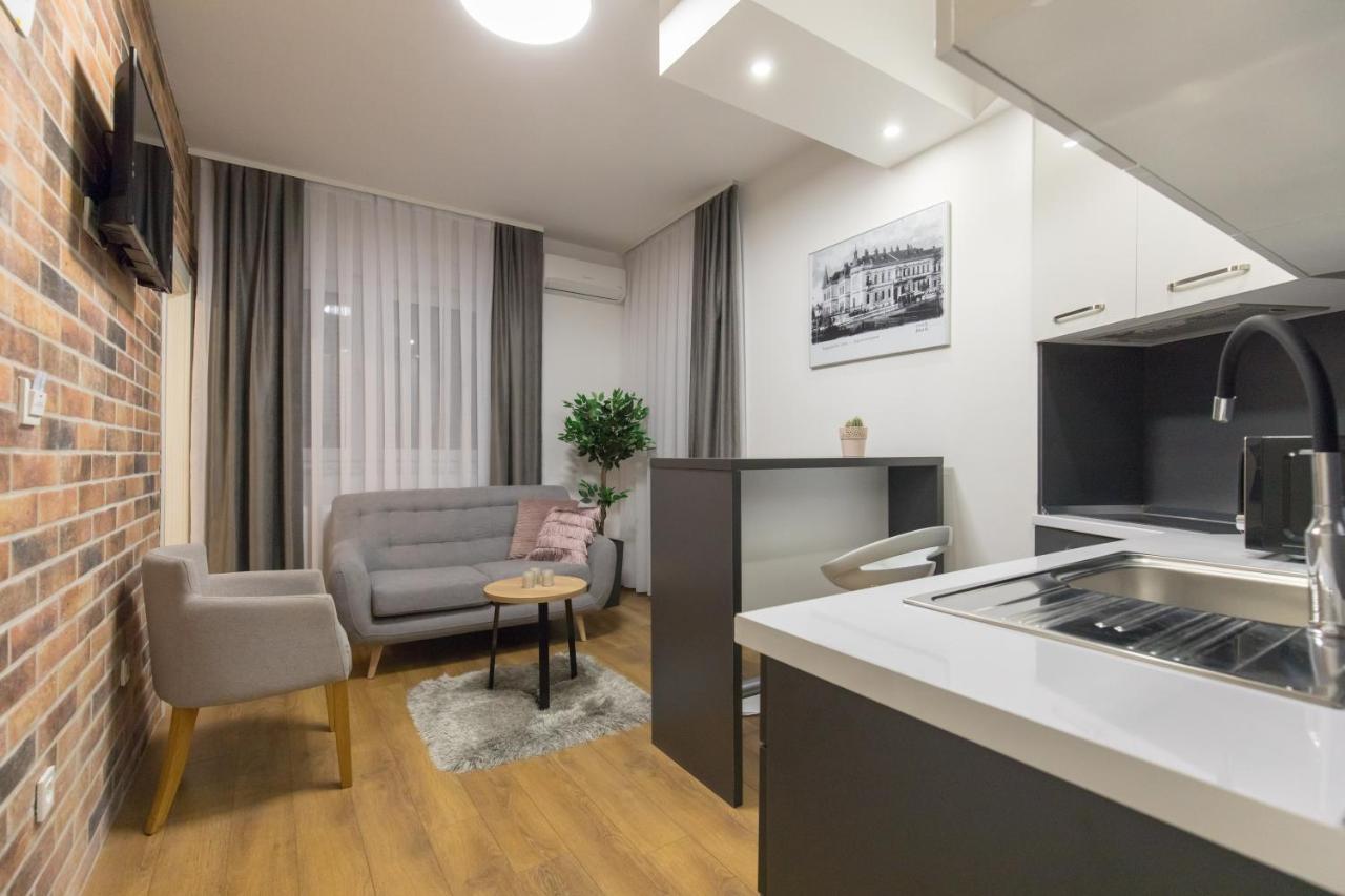 Apartmani I Sobe Pejacevic Όσιγιεκ Εξωτερικό φωτογραφία