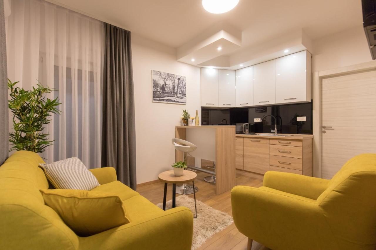 Apartmani I Sobe Pejacevic Όσιγιεκ Εξωτερικό φωτογραφία