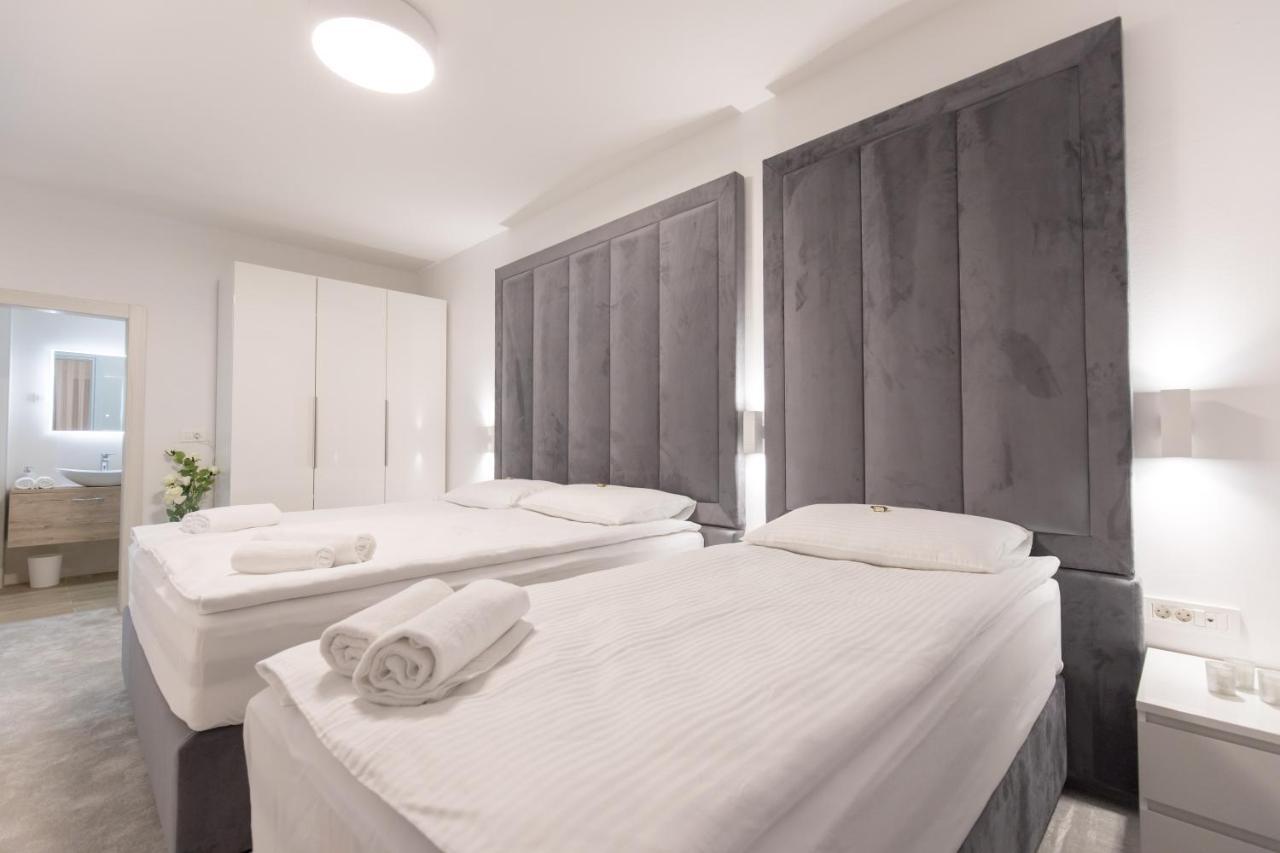 Apartmani I Sobe Pejacevic Όσιγιεκ Εξωτερικό φωτογραφία